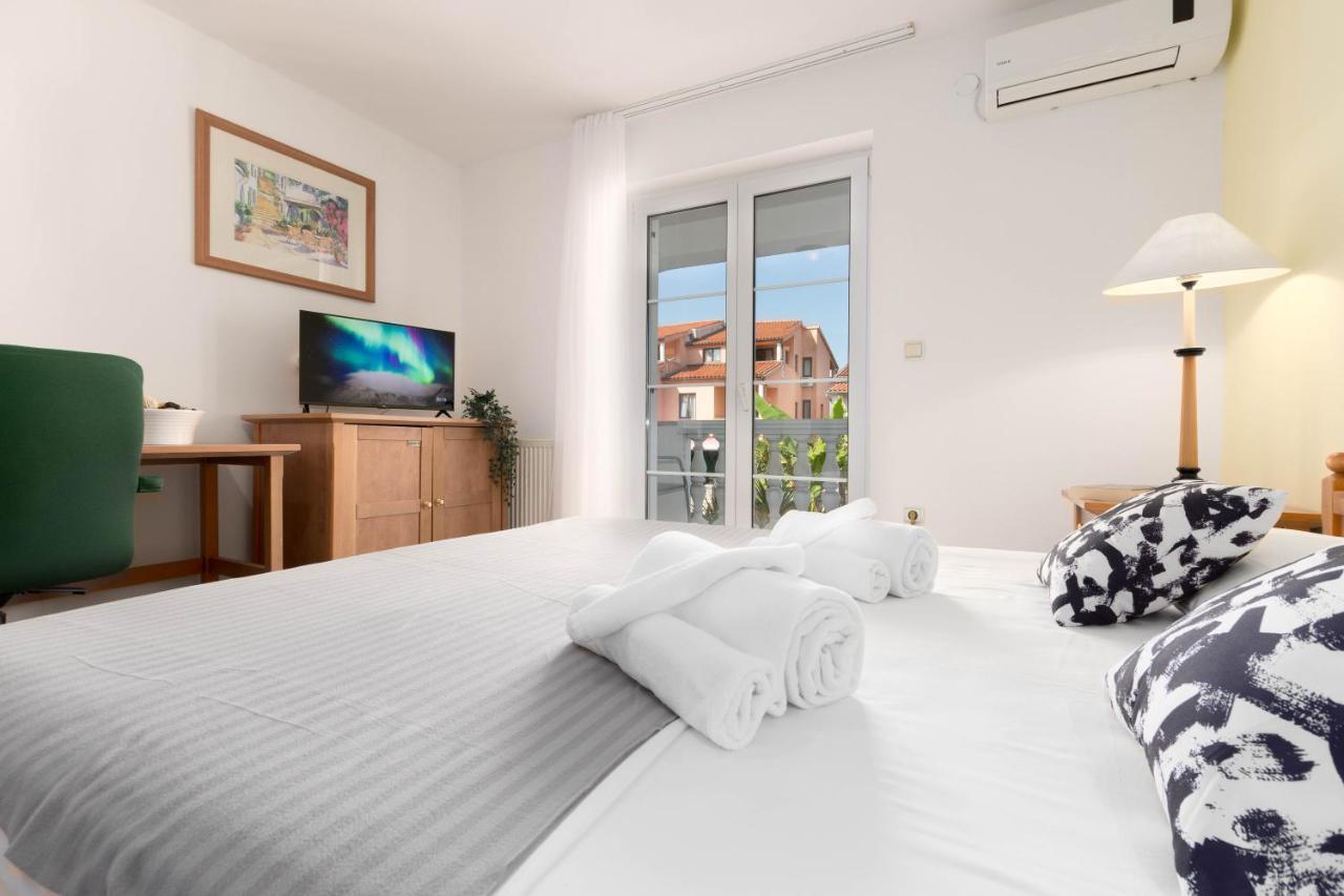 Villa Lucija Pjescana Uvala Exteriör bild