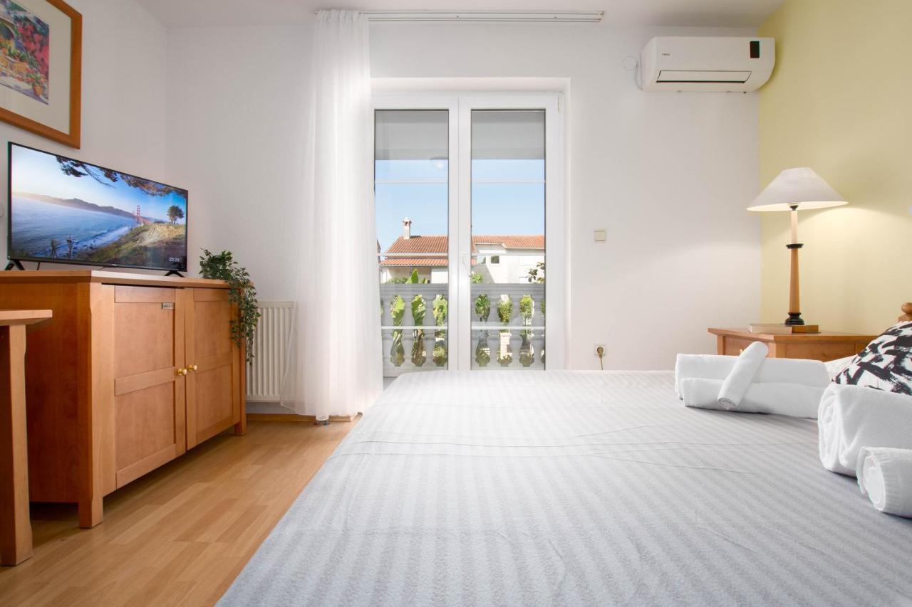 Villa Lucija Pjescana Uvala Exteriör bild