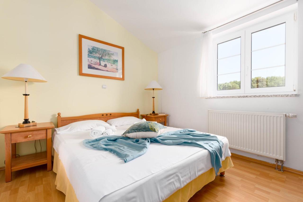 Villa Lucija Pjescana Uvala Exteriör bild
