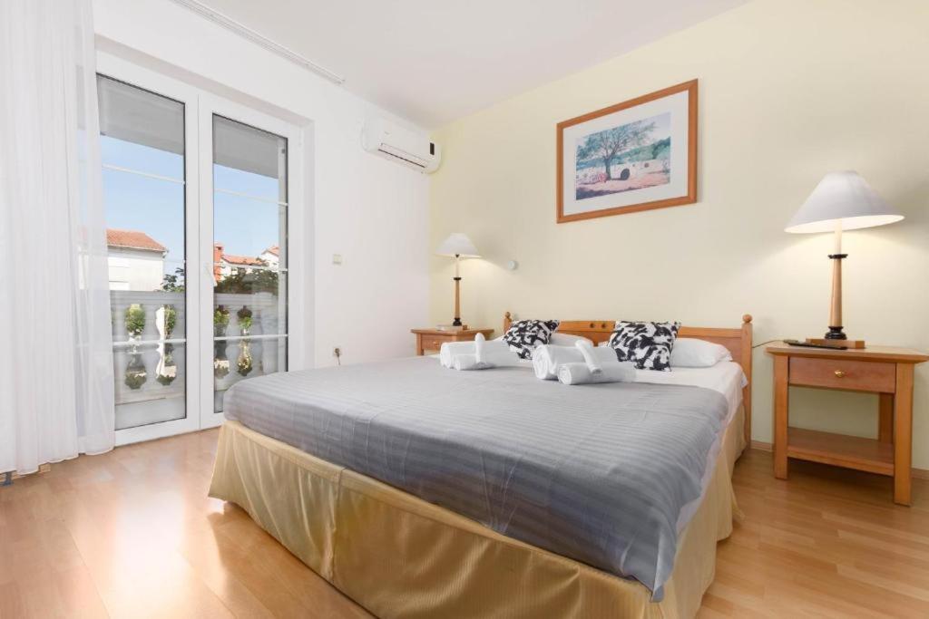 Villa Lucija Pjescana Uvala Exteriör bild